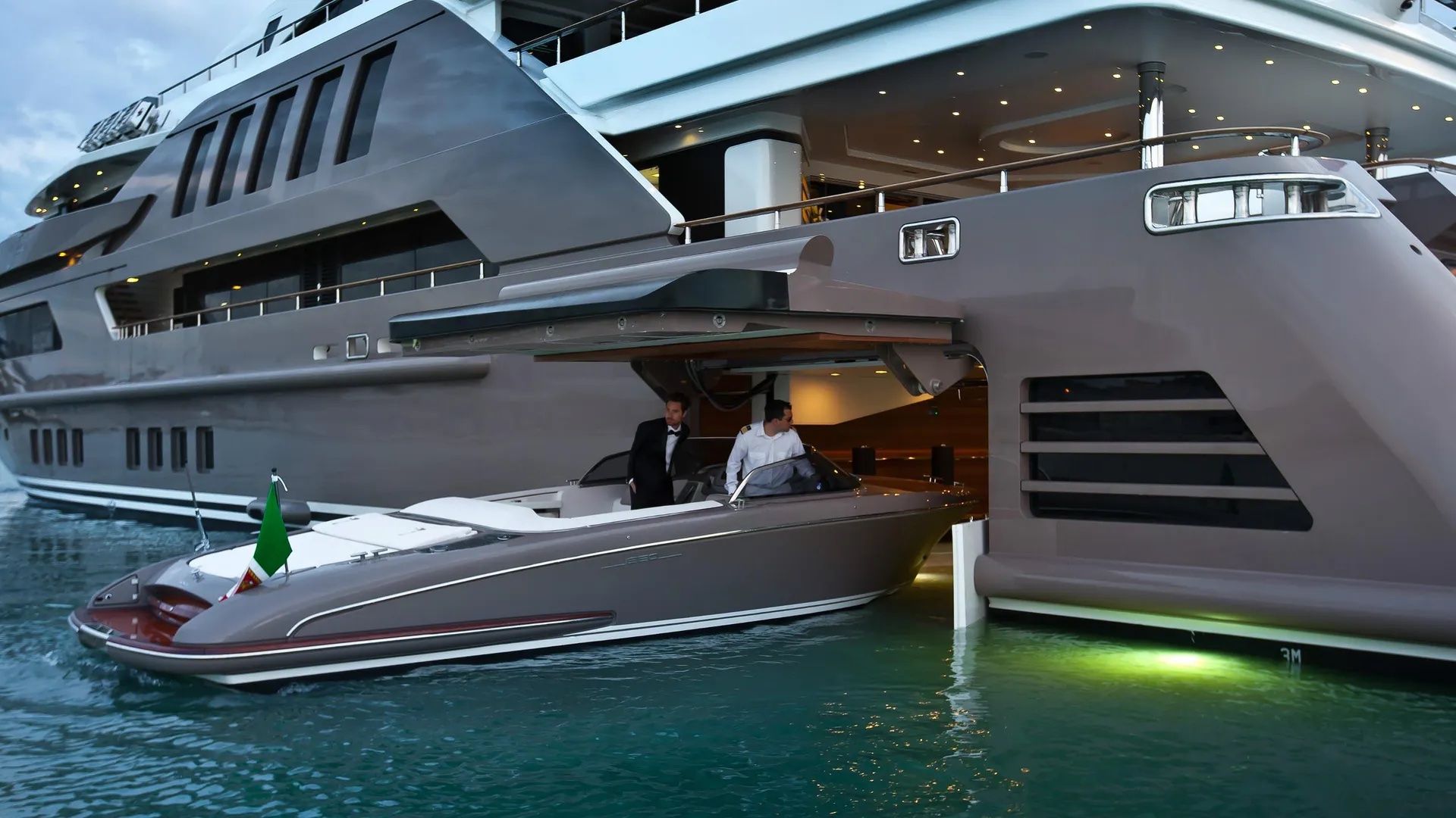 yacht tender