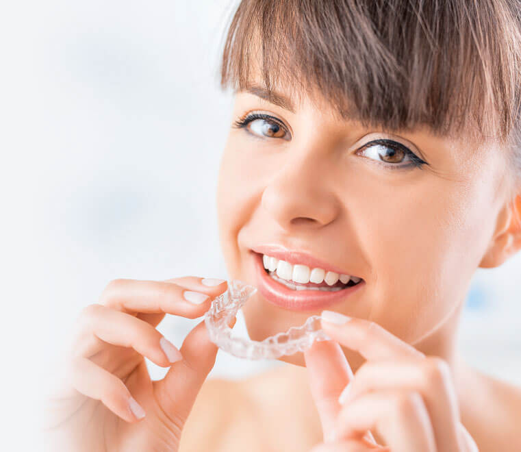Can Invisalign Material Affect Treatment Speed and Comfort?